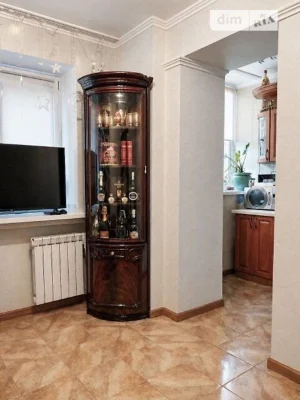 Продаж 3к квартири 85 кв. м на вул. Волоська 23 • ID 3482576