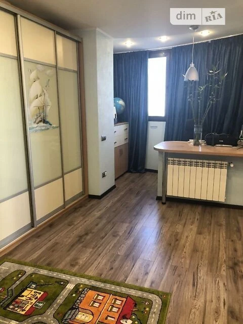 Продаж 3к квартири 129 кв. м на бул. Миколи Руденка 14 • ID