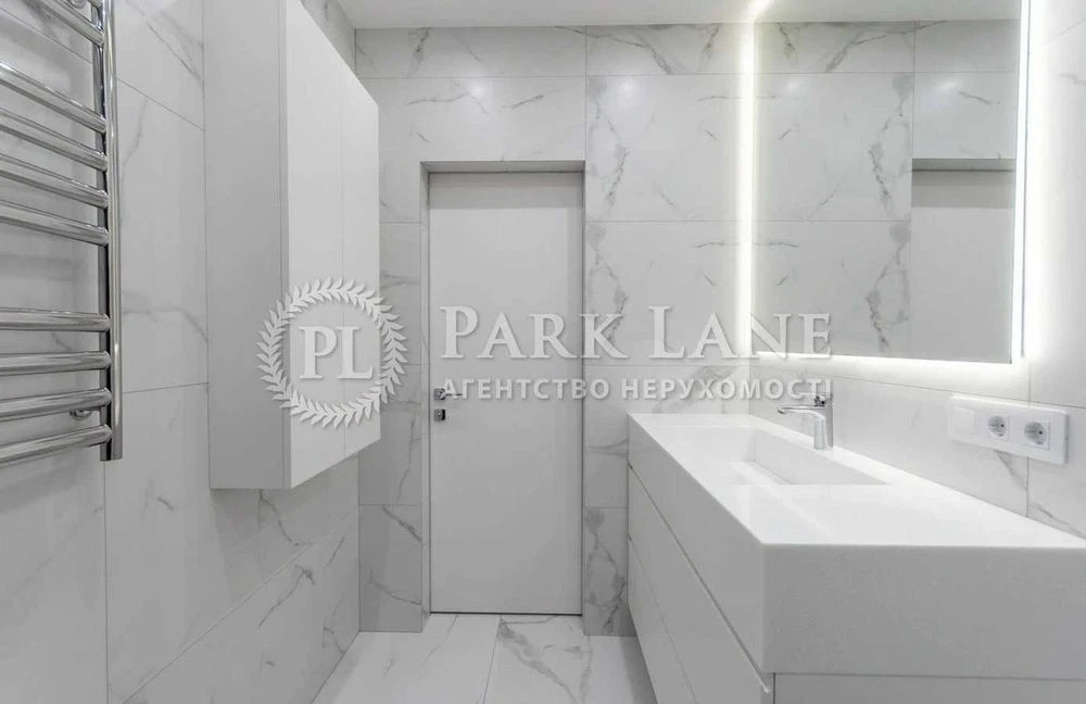 Luxurious 3-4 bedroom apartment in Dynastia residential complex, 37b Lypkivskoho St., Solomyanka