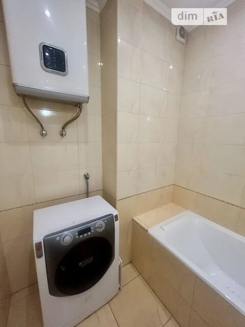 Продаж 2к квартири 83.2 кв. м на просп. Павла Тичини 2 • ID