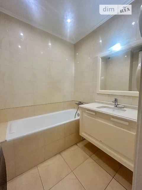 Продаж 2к квартири 83.2 кв. м на просп. Павла Тичини 2 • ID