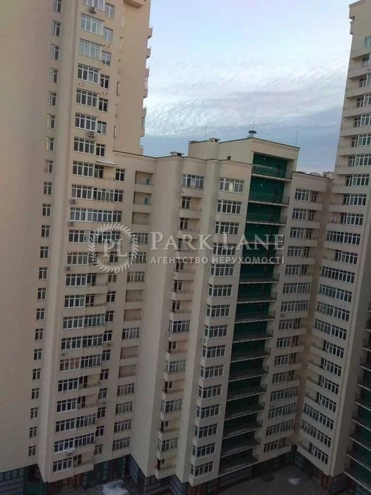 Luxurious 3-4 bedroom apartment in Dynastia residential complex, 37b Lypkivskoho St., Solomyanka
