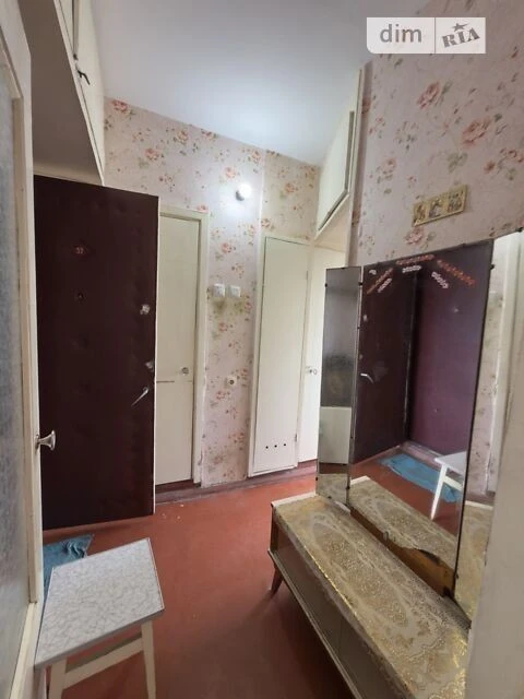 Продаж 1к квартири 31 кв. м на просп. Червоної Калини 28Б •
