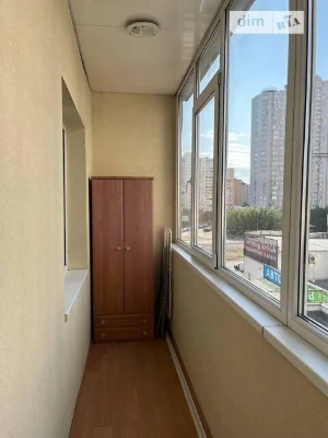 Довготривала оренда 2к квартири на просп. Петра Григоренка 3