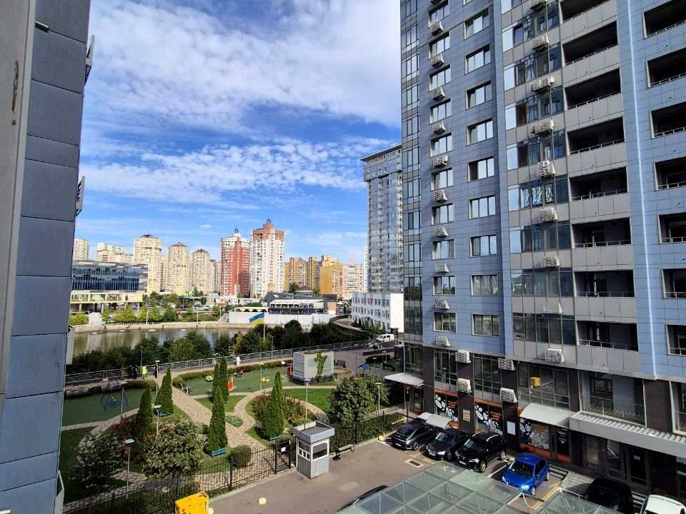 Квартира. Київ, Трускавецька вул.