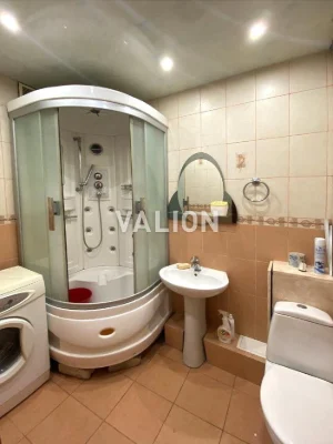 Продаж 1-к квартири вул. Симиренка 7