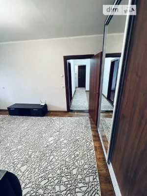Довготривала оренда 2к квартири на пров. Ясинуватський 11 •