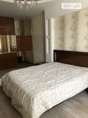 Довготривала оренда 1к квартири на вул. Ахматової Анни 22 •