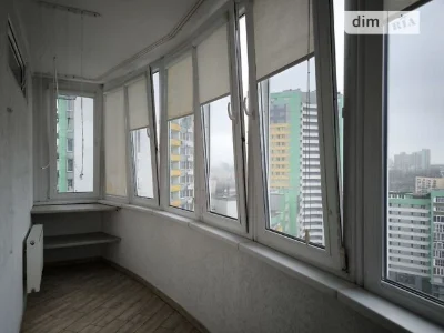 Довготривала оренда 3к квартири на вул. Вишгородська 45Б/1 •