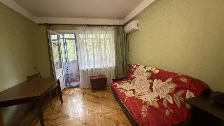 Продается 2-х комн. кв. в центре