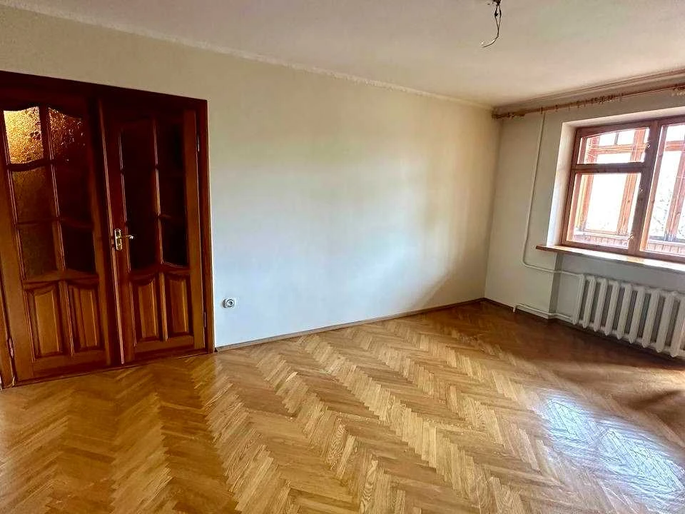 Квартира. Рівне, Володимира Стельмаха вул. (Курчатова)
