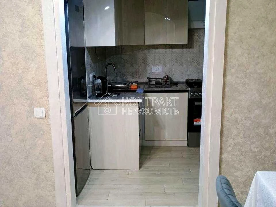 Apartment. Kharkiv, Traktorostudivnyky Ave.
