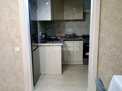 Apartment. Kharkiv, Traktorostudivnyky Ave.