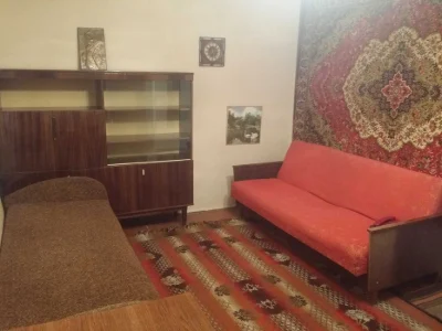 1-кімн. квартира Проспект Незалежності 31,0 м кв.. 5/5 балко