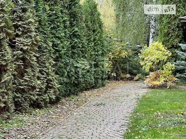 Продаж 2 поверхового будинку бесідка і ділянкою на 20 соток,