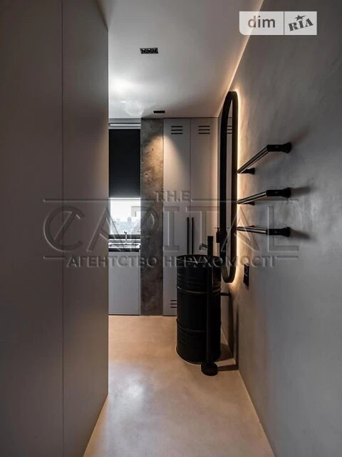 Продаж 3к квартири 124 кв. м на пров. Берестейський 42 • ID