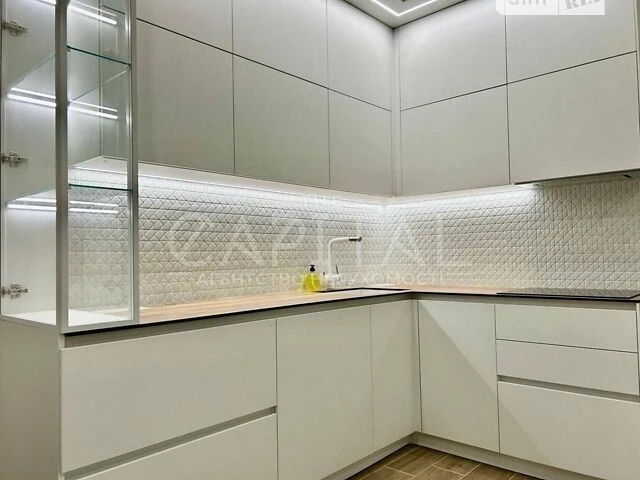 Продаж 3к квартири 104 кв. м на просп. Голосіївський 1 • ID