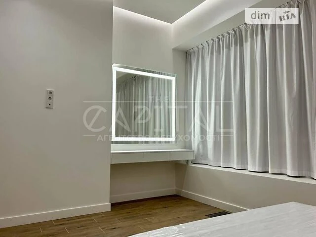 Продаж 3к квартири 104 кв. м на просп. Голосіївський 1 • ID
