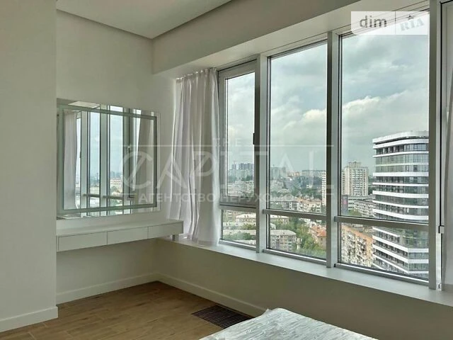Продаж 3к квартири 104 кв. м на просп. Голосіївський 1 • ID