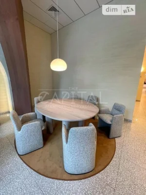 Продаж 2к квартири 96 кв. м на вул. пр-т Берестейський 42 •