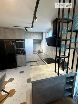 Продаж 2к квартири 62 кв. м на вул. Дніпровська наб. 16Д • I