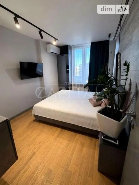 Продаж 2к квартири 62 кв. м на вул. Дніпровська наб. 16Д • I