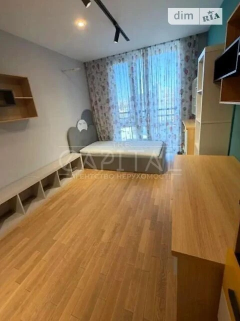 Продаж 2к квартири 62 кв. м на вул. Дніпровська наб. 16Д • I