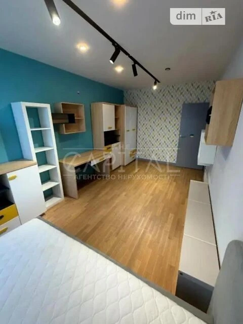 Продаж 2к квартири 62 кв. м на вул. Дніпровська наб. 16Д • I