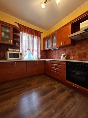 Оренда будинку 140 м², 1-а Озерна вул.