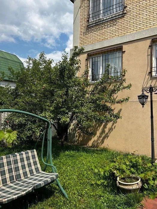 Оренда будинку 140 м², 1-а Озерна вул.
