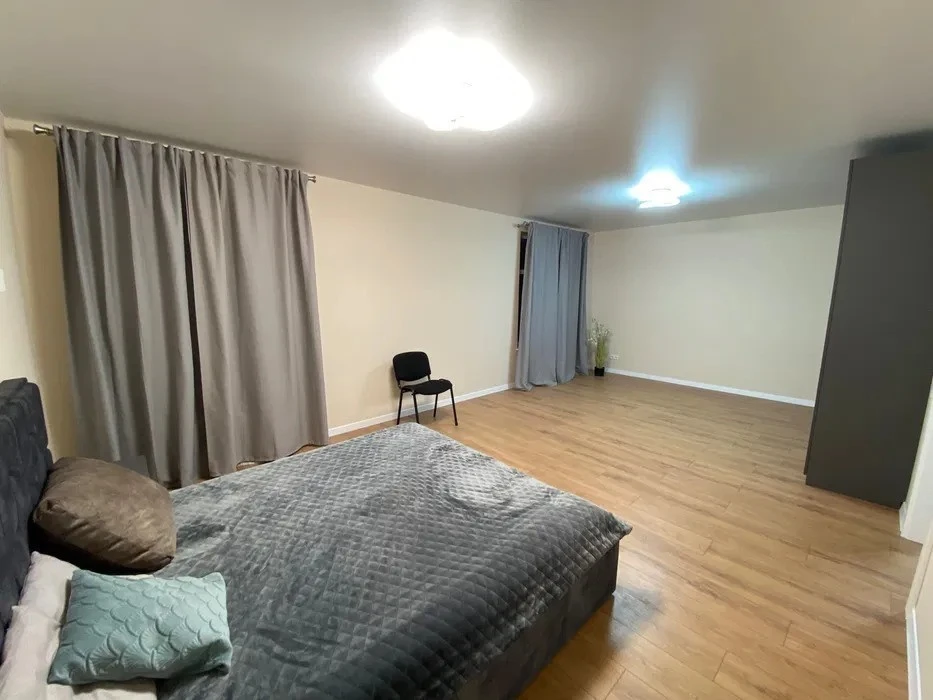 Оренда будинку 150 м², Євгена Харченко вул.