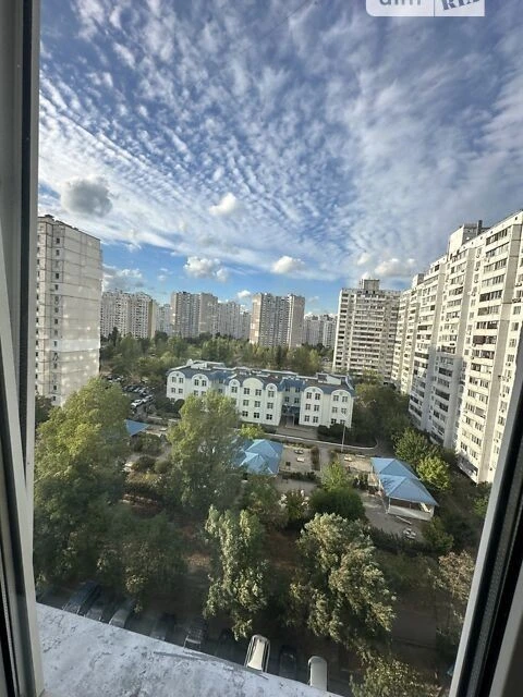 Продаж 3к квартири 82 кв. м на вул. Лісківська 18 • ID 34821