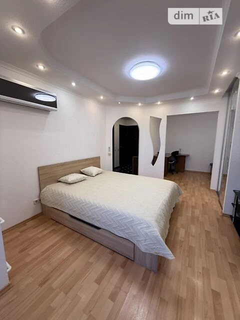 Продаж 1к квартири 36.8 кв. м на вул. Деміївська 35 • ID 348