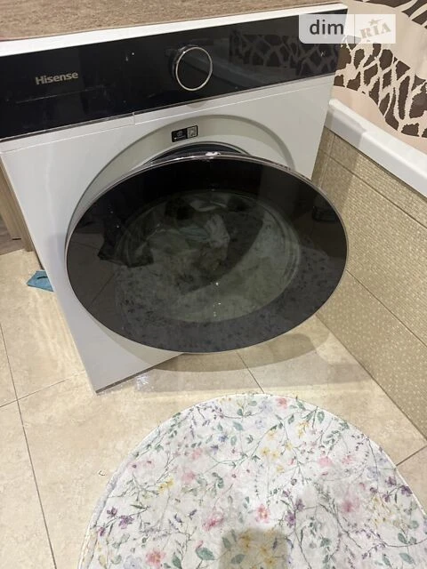 Продаж 2к квартири 57 кв. м на вул. Соломії Крушельницької 1