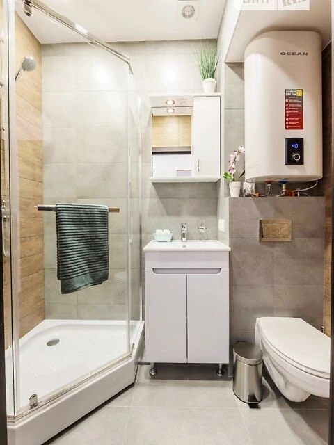 Продаж 4к квартири 125 кв. м на вул. Велика Васильківська 28
