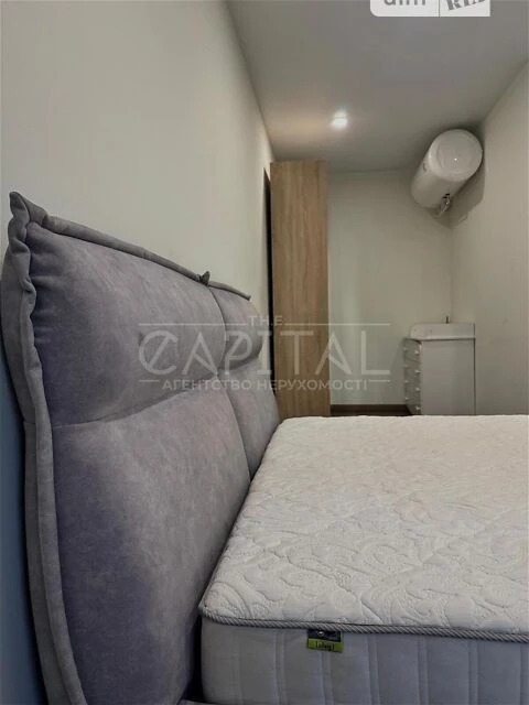 Продаж 1к квартири 47 кв. м на вул. Дніпровська наб. 18 • ID