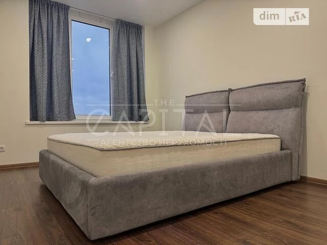 Продаж 1к квартири 47 кв. м на вул. Дніпровська наб. 18 • ID
