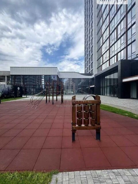 Продаж 2к квартири 73 кв. м на вул. Дегтярівська 17 • ID 348