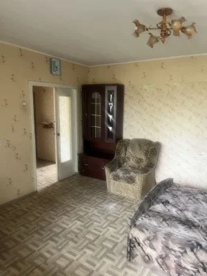 Термінова продаж 3 ки неподалік від пл700- річчя
