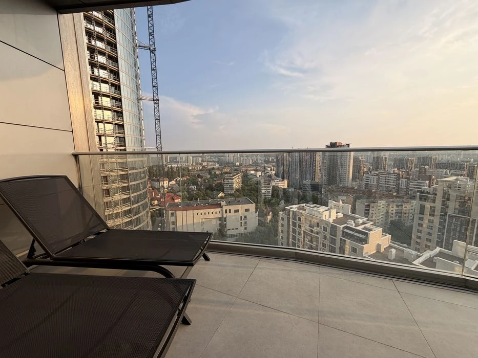 Стальна видова квартира в ЖК Taryan towers