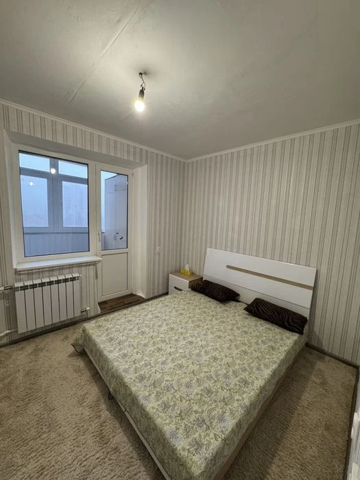 Продам 4 комнатну квартиру пр- Перемоги 48А, Є відновлення,Г
