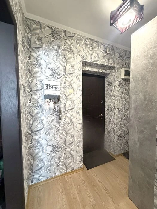 Продаж! 1 кімн.квартира з ремонтом