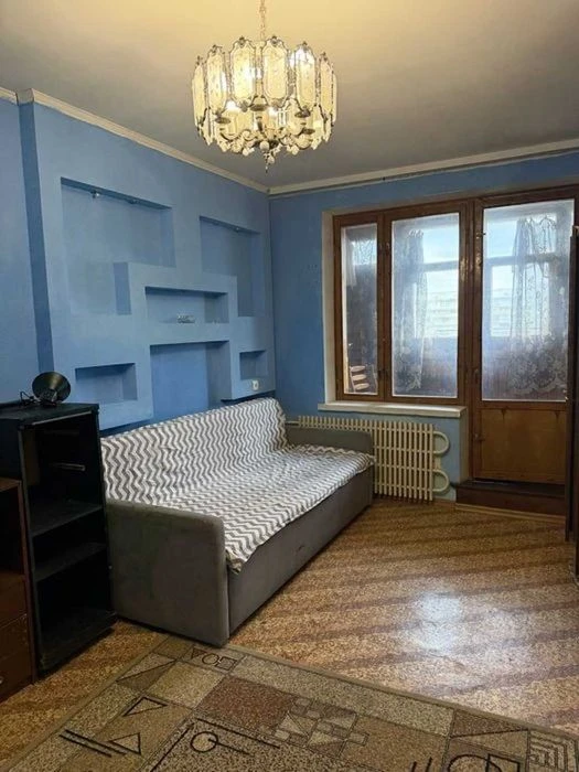 D1F 3-room apartment, Saltivka, 522 m2, near the metro and bus station