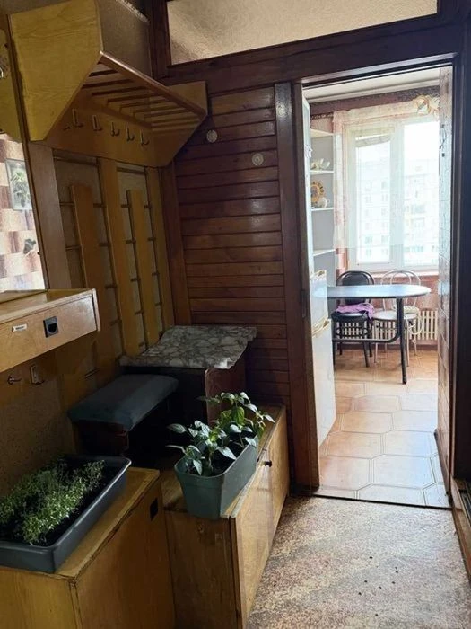 D1F 3-room apartment, Saltivka, 522 m2, near the metro and bus station