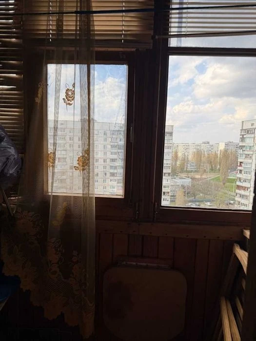D1F 3-room apartment, Saltivka, 522 m2, near the metro and bus station