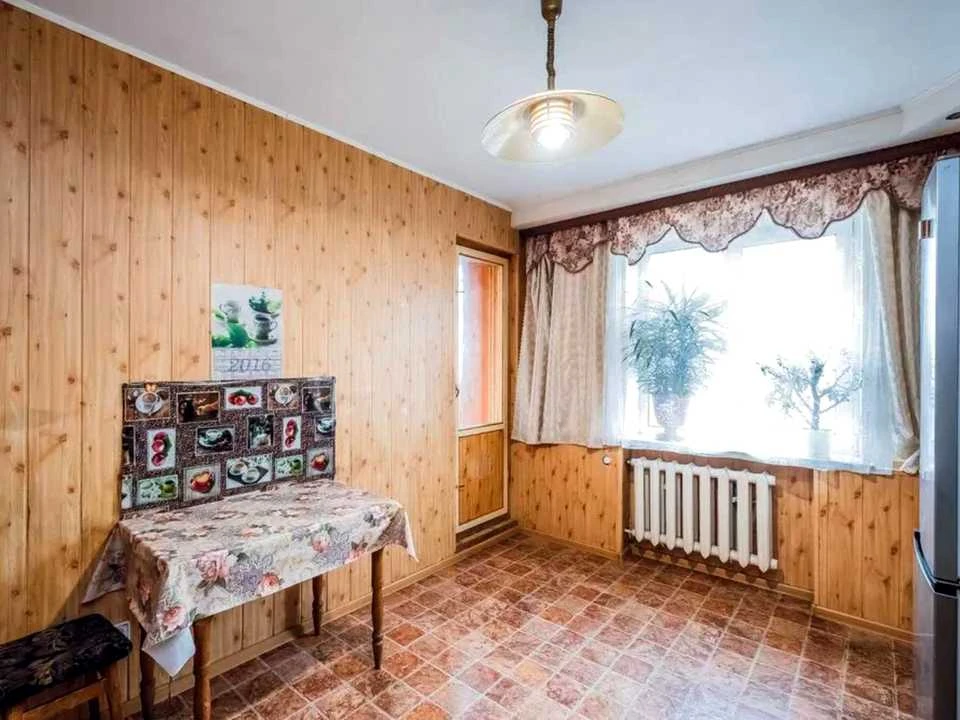 Квартира. Київ, Рахманінова вул.