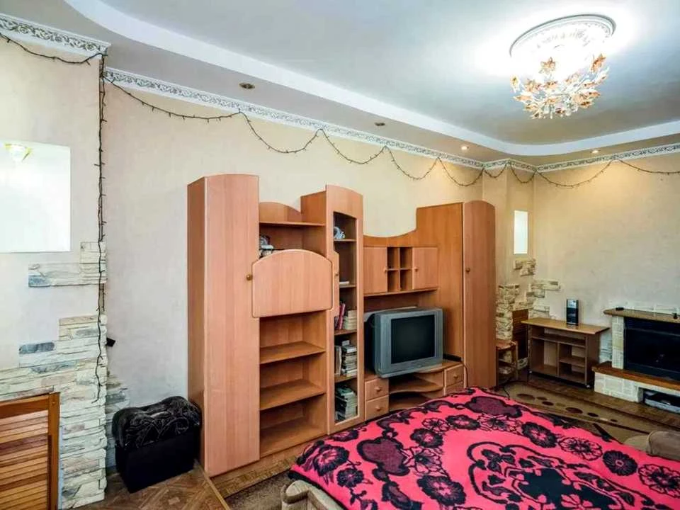 Квартира. Київ, Рахманінова вул.