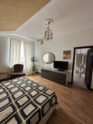 Оренда котеджу 355 м², Науки просп.