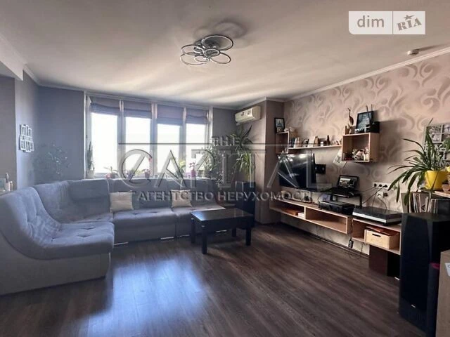 Продаж 3к квартири 114 кв. м на вул. Срібнокільська 1 • ID 3