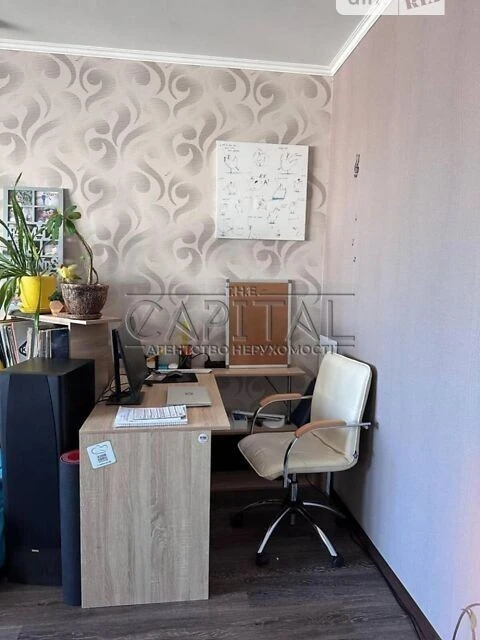 Продаж 3к квартири 114 кв. м на вул. Срібнокільська 1 • ID 3